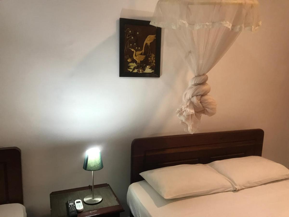 Dions Negombo